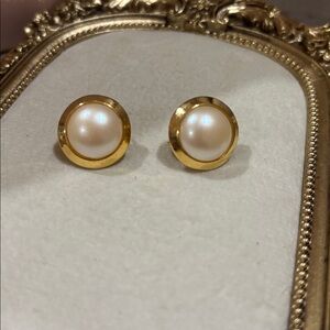 Vintage gold-tone clip-on earrings with faux pearls Elegant Pearl Stud Earrings